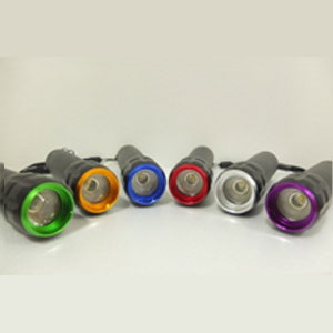 5瓦 一般/充電兩用 4段式LED手電筒 可改變光圈大小 NEW-318