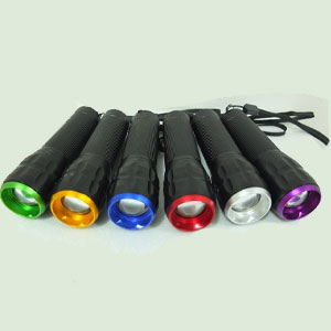 5瓦 一般/充電兩用 4段式LED手電筒 可改變光圈大小 NEW-318:圖片 2